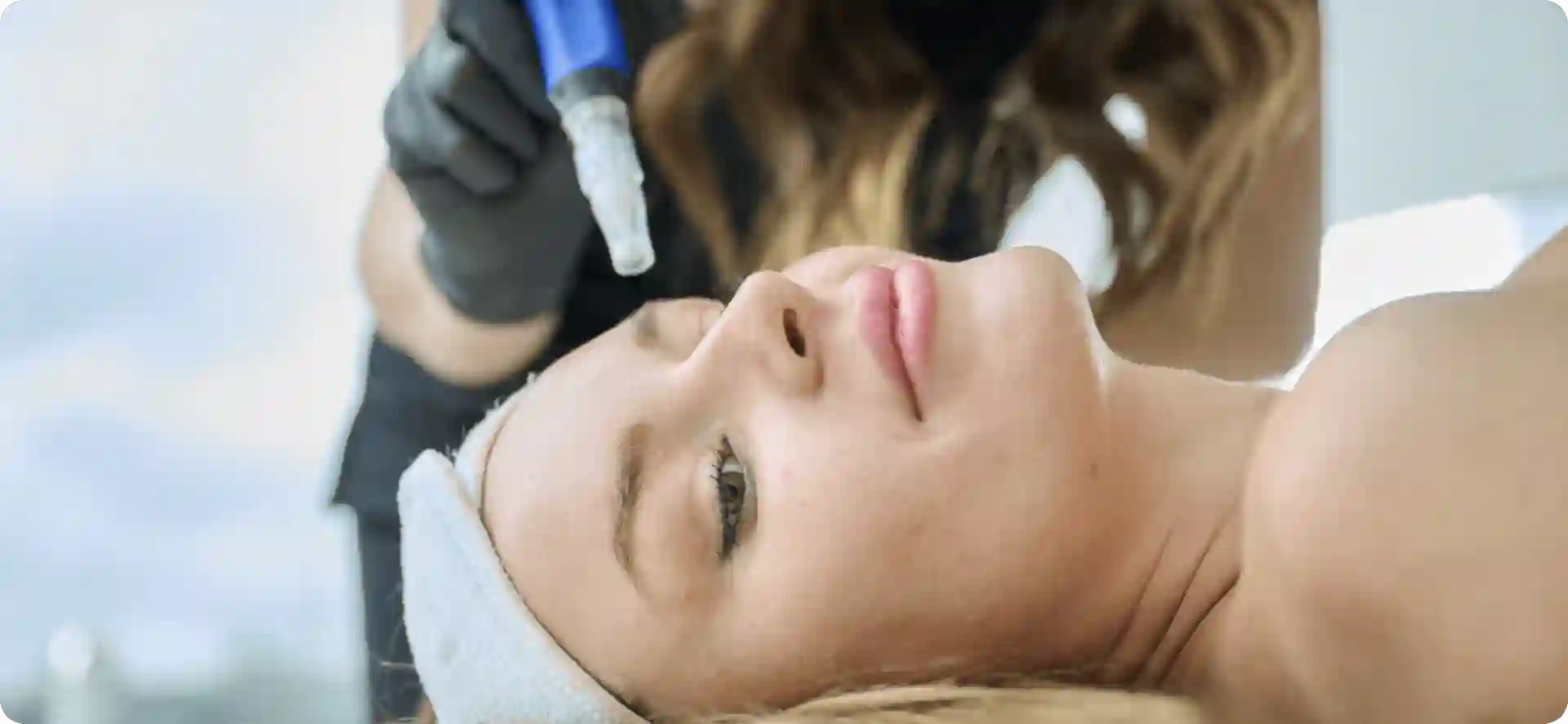 How Do Microneedles Trigger New Collagen and Elastin in Loose Skin Whitby?